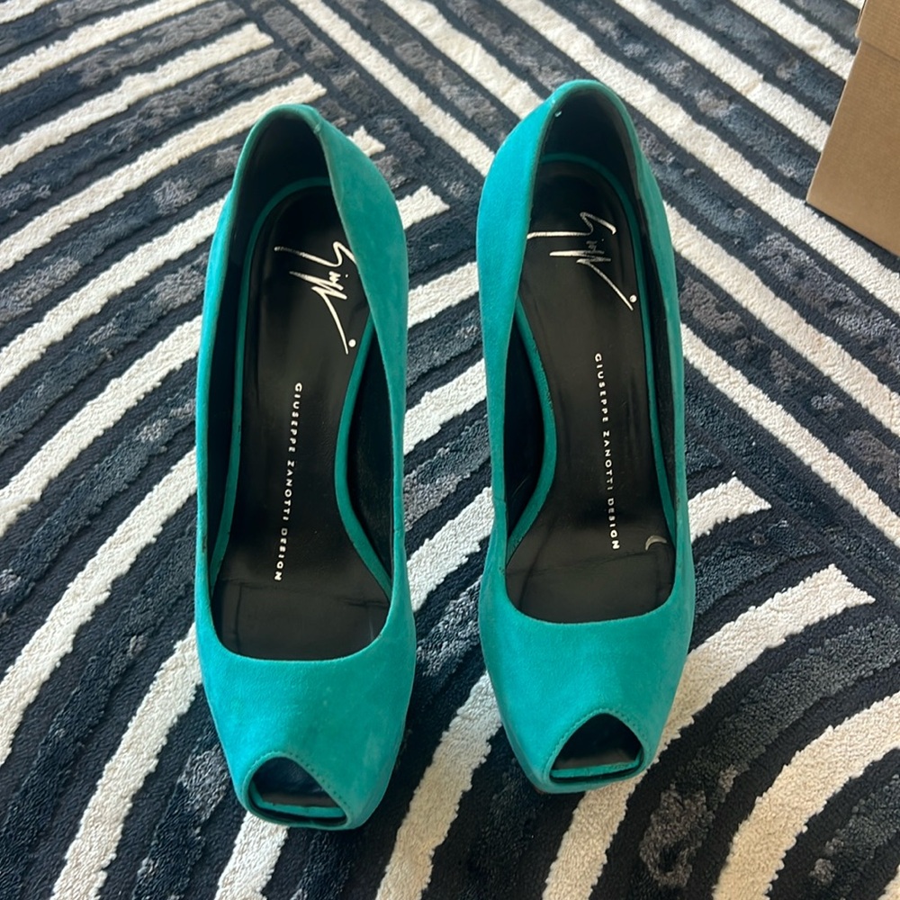 Giuseppe Zanotti platform size 35